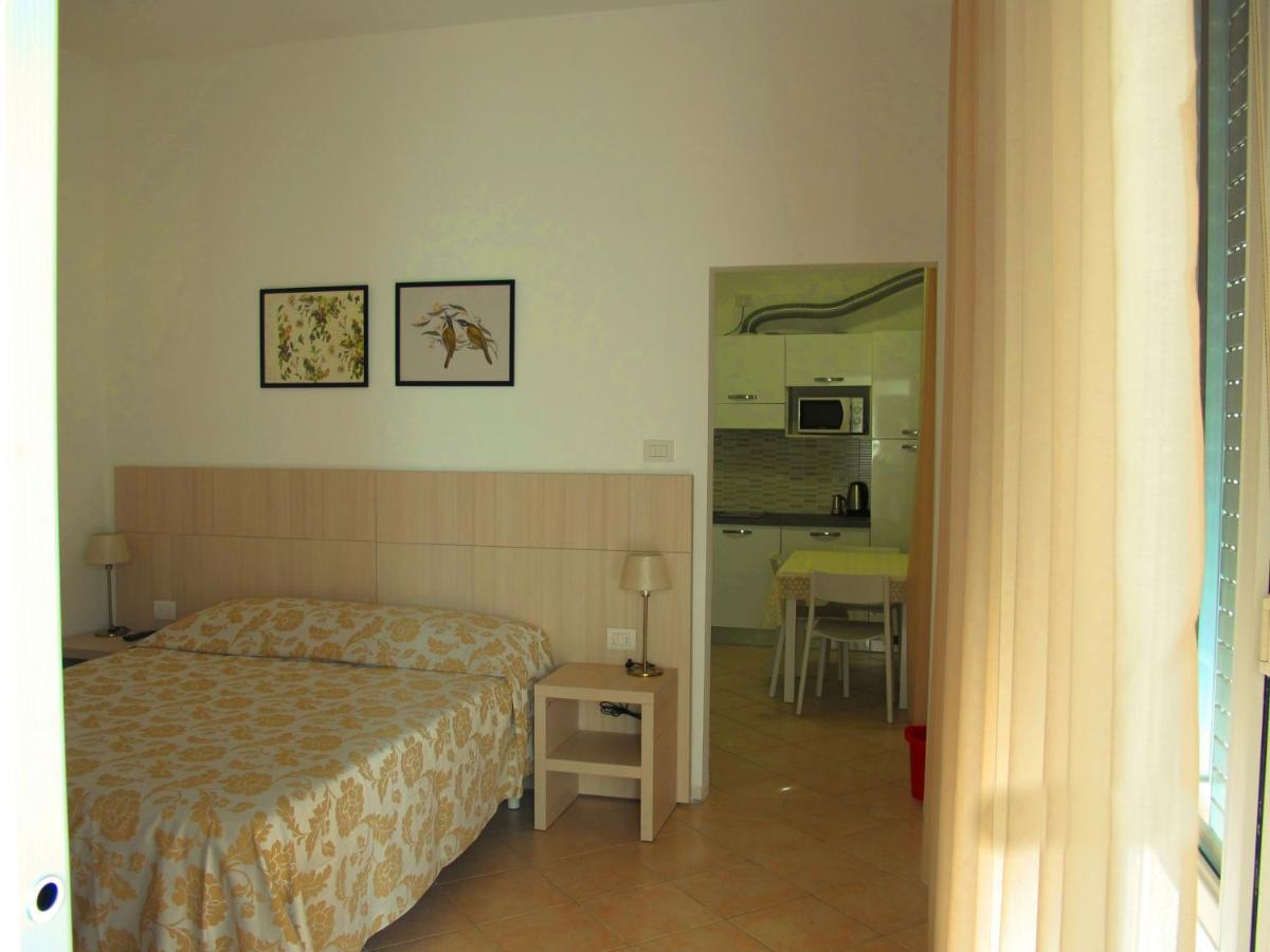 Santa Barbara hotel&apartments Bellaria-Igea Marina Bagian luar foto