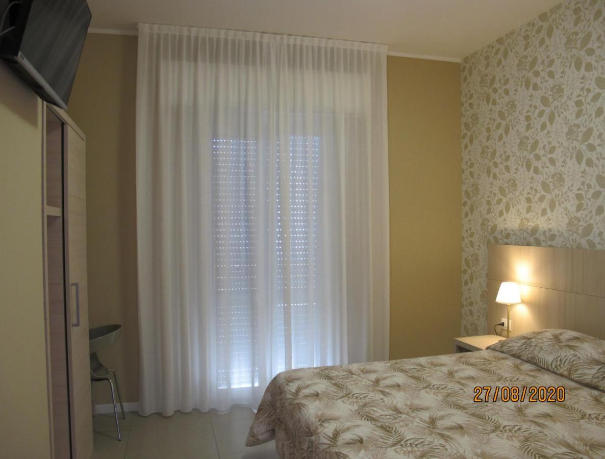 Santa Barbara hotel&apartments Bellaria-Igea Marina Bagian luar foto