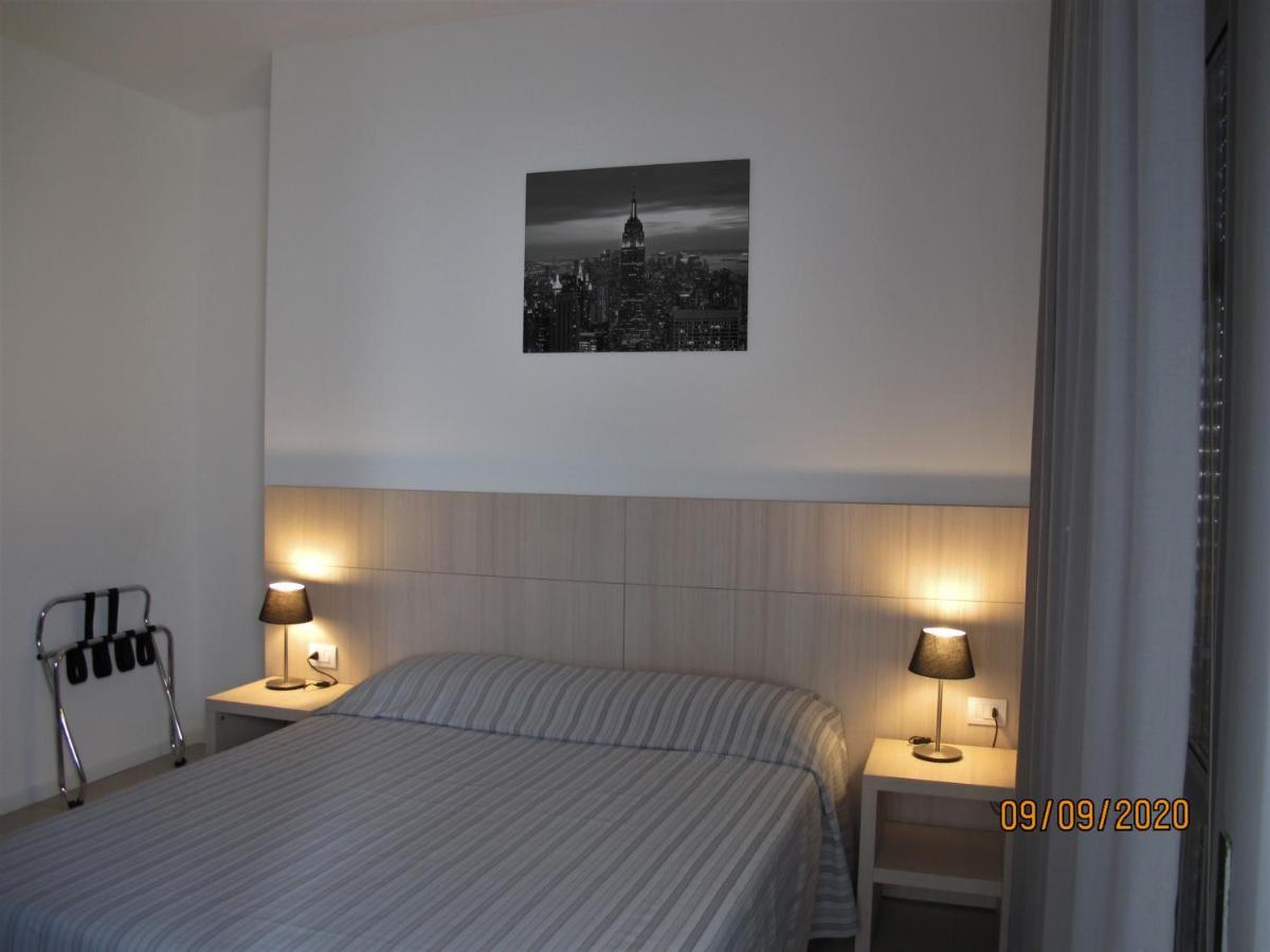 Santa Barbara hotel&apartments Bellaria-Igea Marina Bagian luar foto