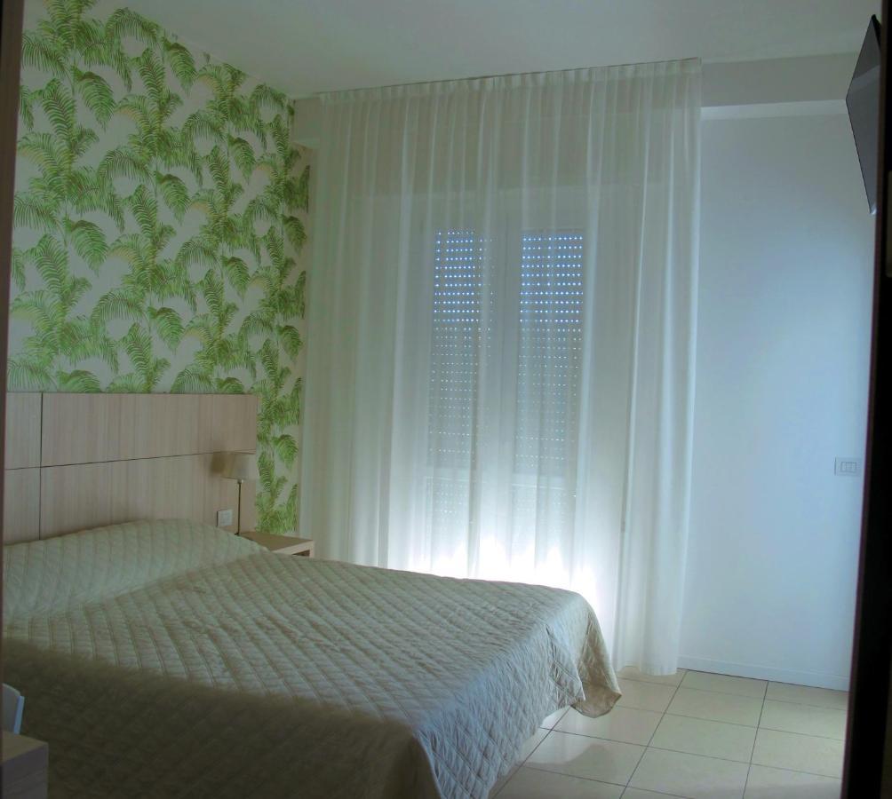 Santa Barbara hotel&apartments Bellaria-Igea Marina Bagian luar foto