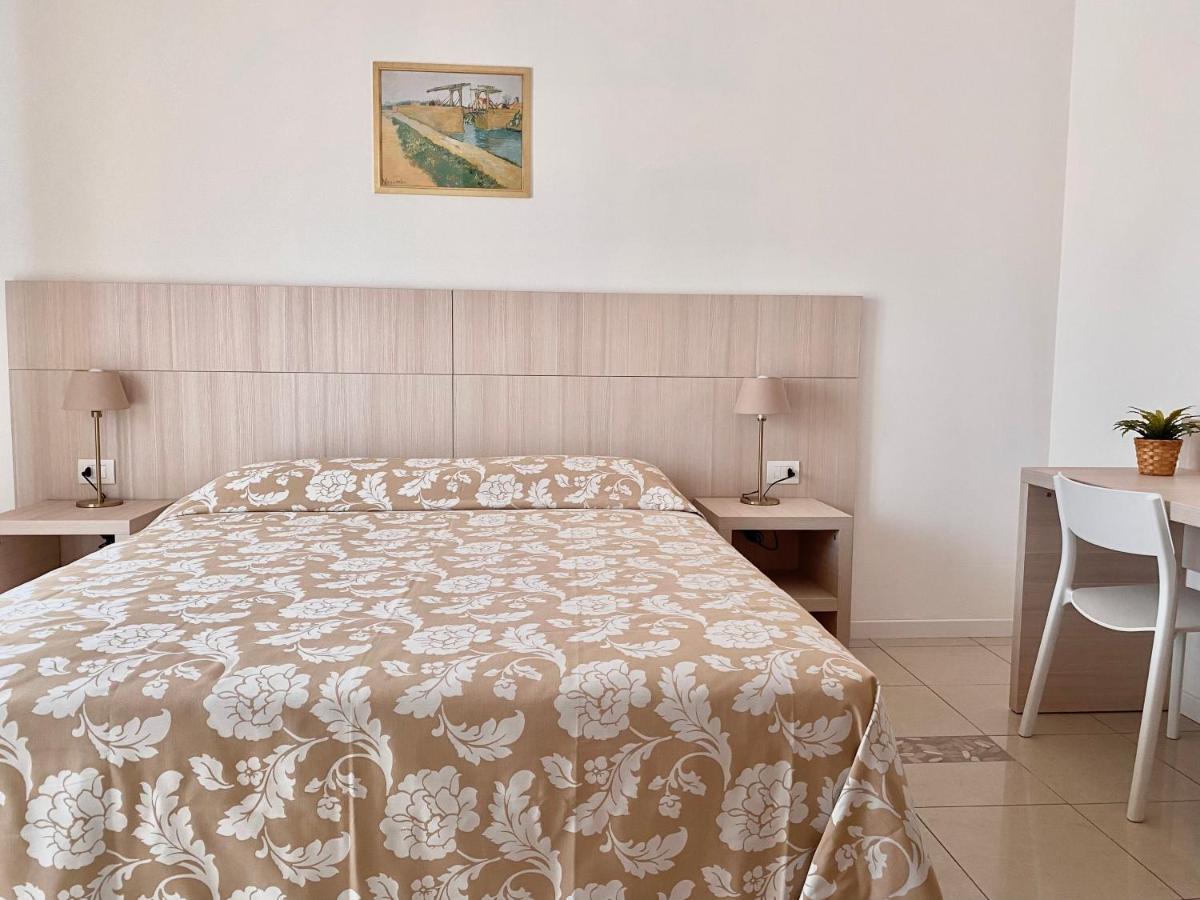 Santa Barbara hotel&apartments Bellaria-Igea Marina Bagian luar foto